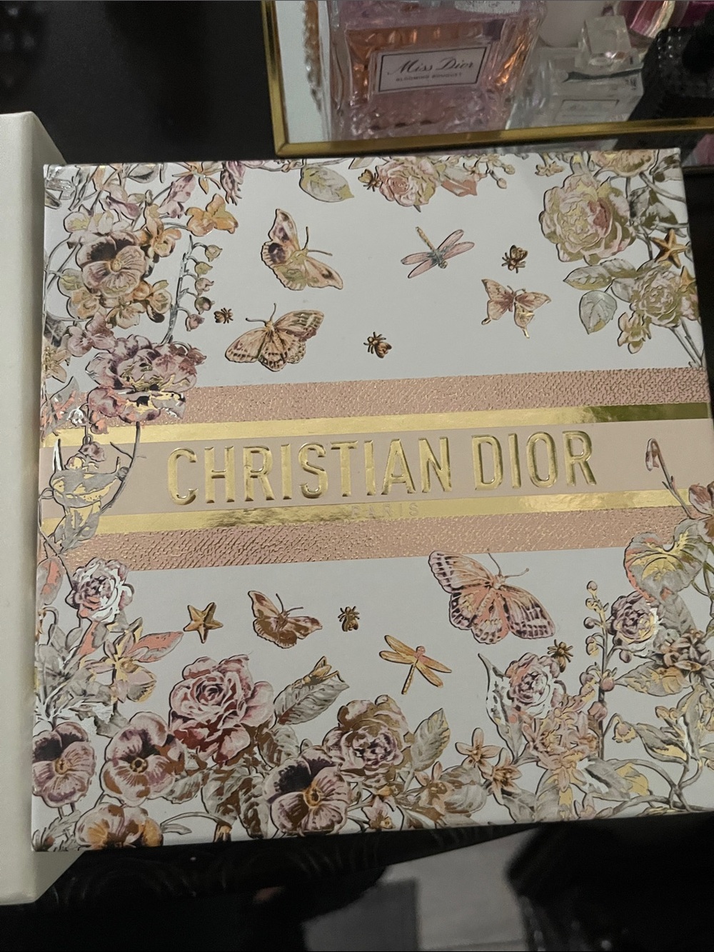 Dior Floral & Toile Gift Box Set — White, Cream, Gold - Picture 4 of 7